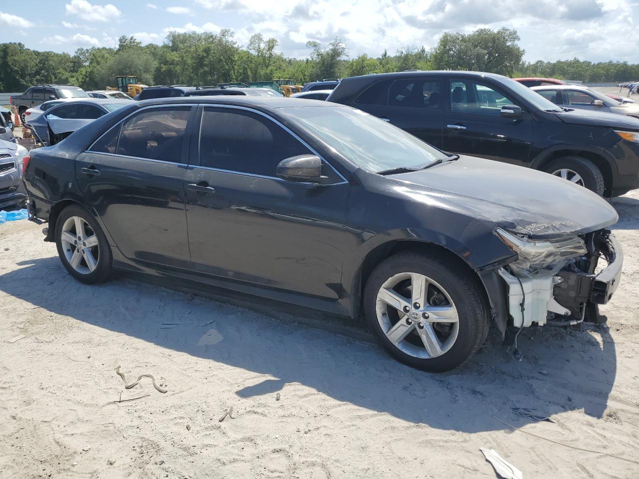 4T1BF1FK4EU785656 2014 Toyota Camry L