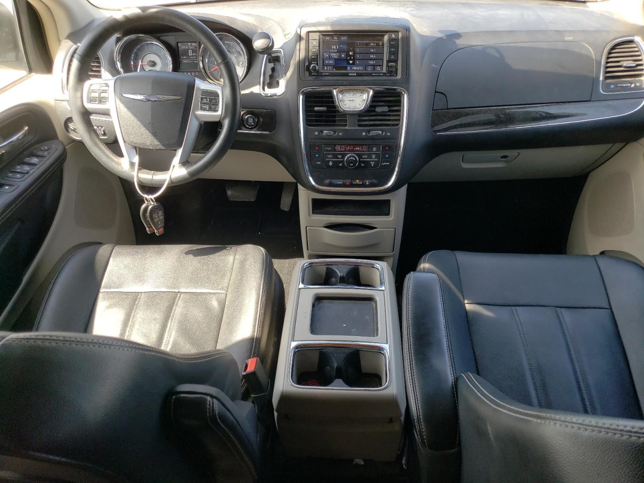 2C4RC1BGXFR663136 2015 Chrysler Town & Country Touring