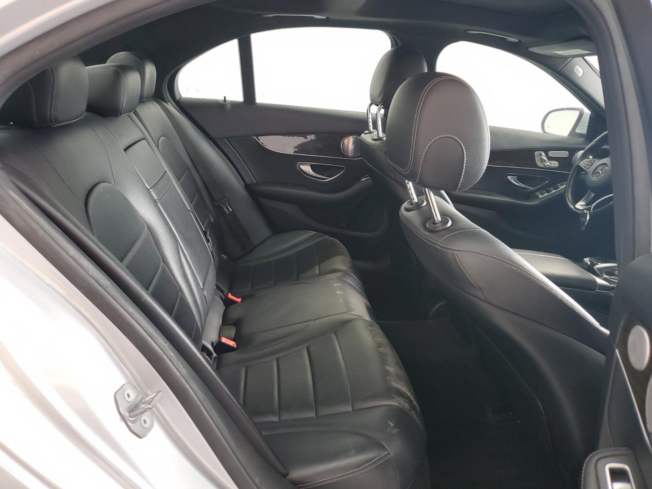 WDDWF4KB5JR419057 2018 Mercedes-Benz C 300 4Matic