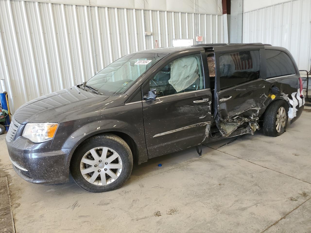 2016 Chrysler Town & Country Touring vin: 2C4RC1BG4GR130037