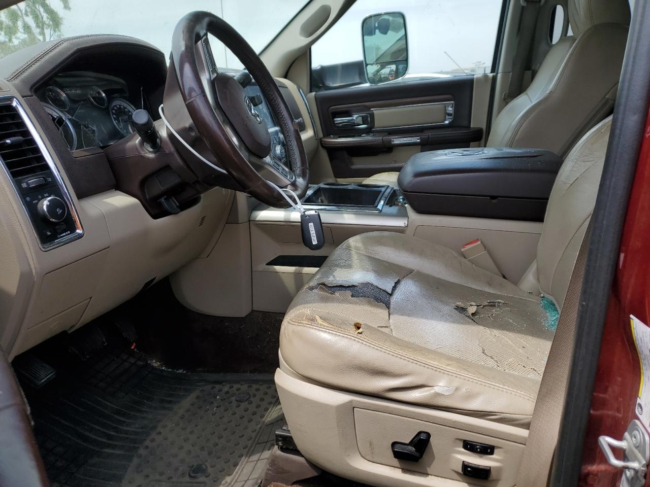 3C6UR5FL0FG553829 2015 Ram 2500 Laramie