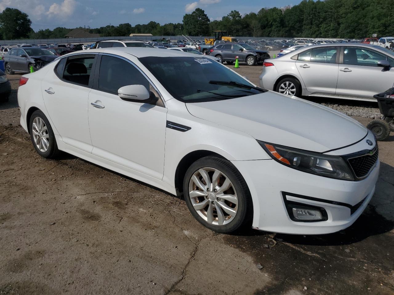 2015 Kia Optima Lx vin: 5XXGM4A77FG461001