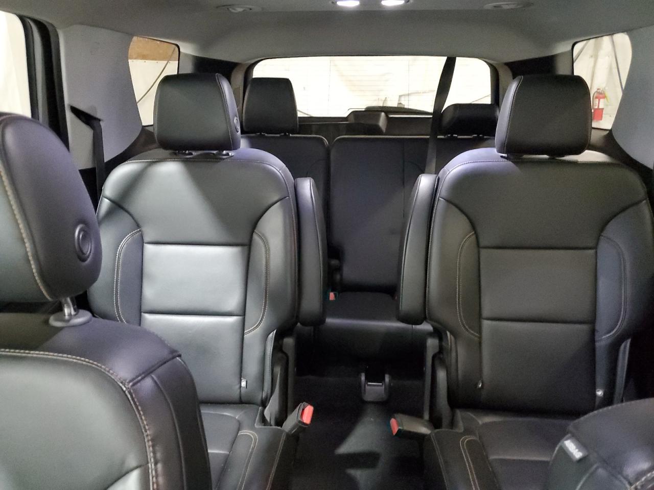 1GNEVHKWXJJ208946 2018 Chevrolet Traverse Lt