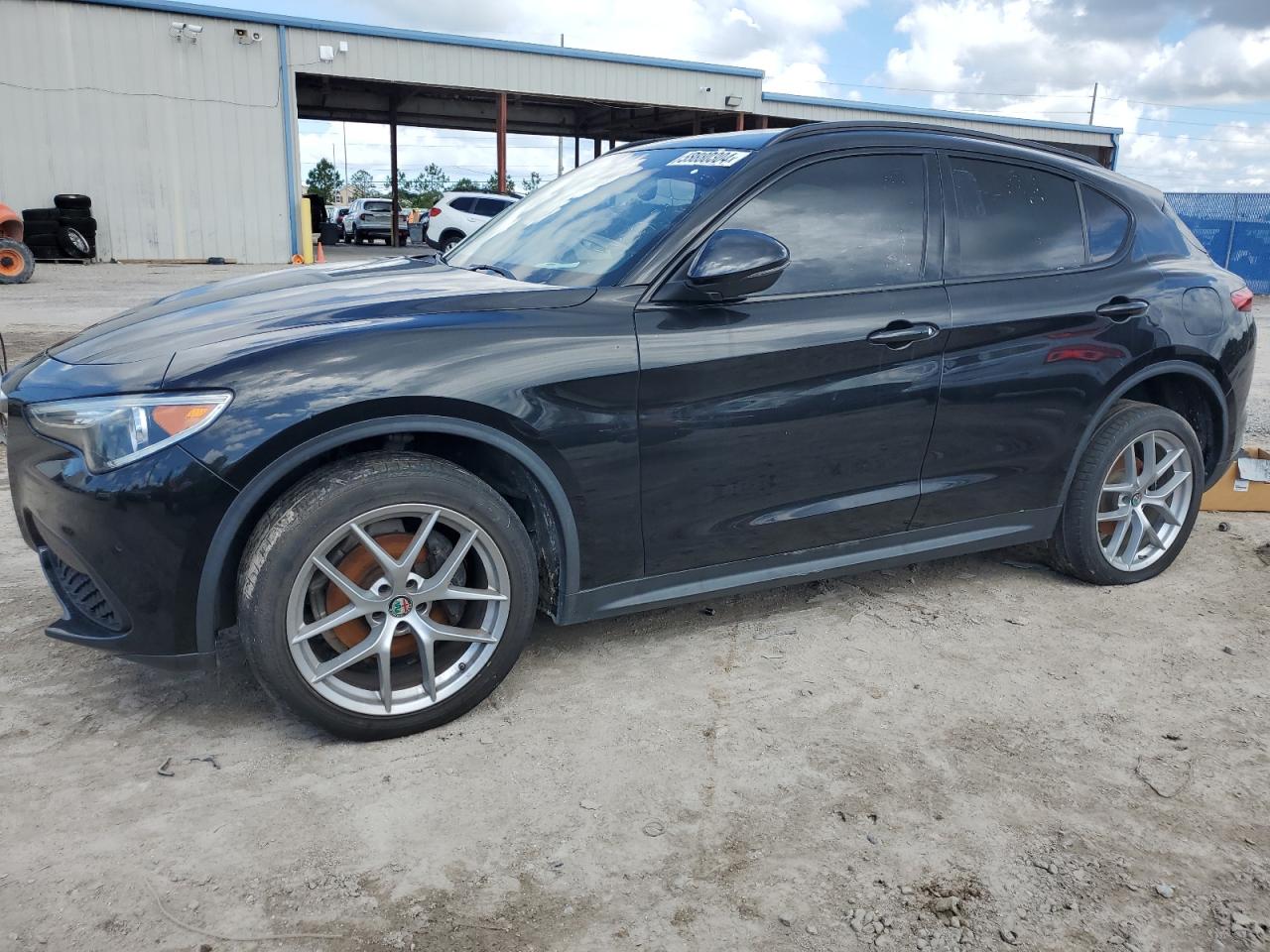 2018 Alfa Romeo Stelvio Ti Sport vin: ZASFAKNN3J7B59344