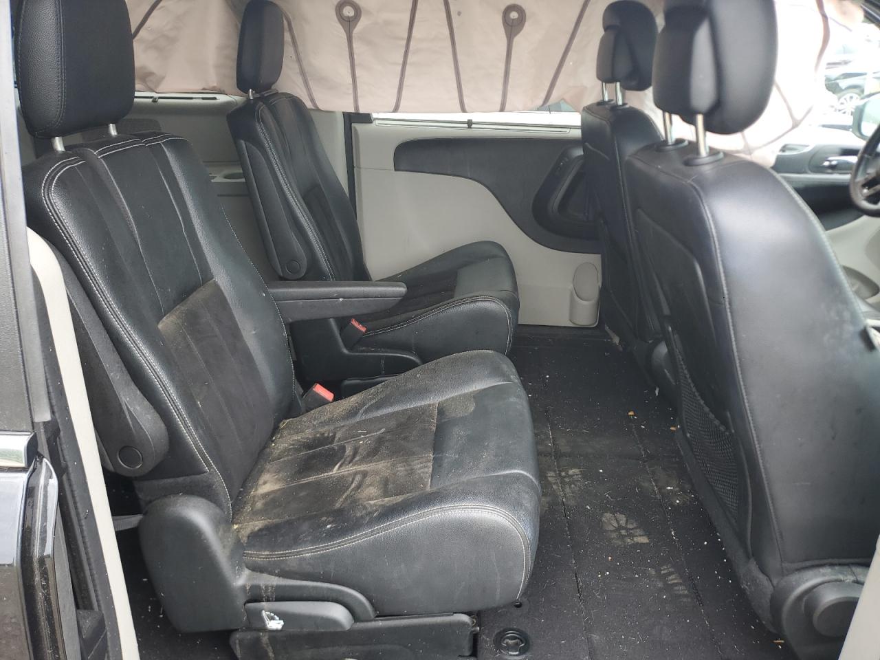 2C4RDGCG2HR745928 2017 Dodge Grand Caravan Sxt