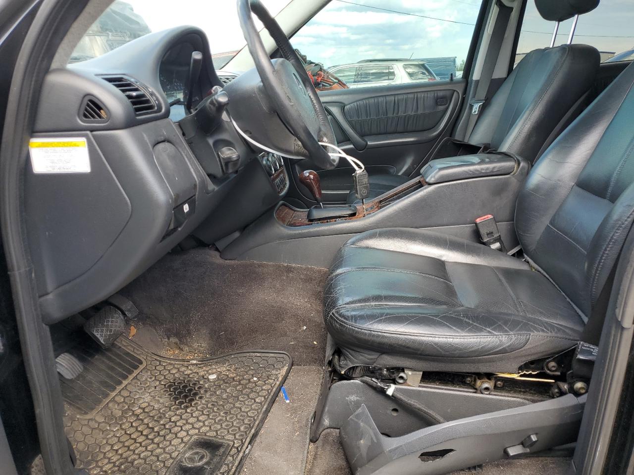 4JGAB75E35A561009 2005 Mercedes-Benz Ml 500