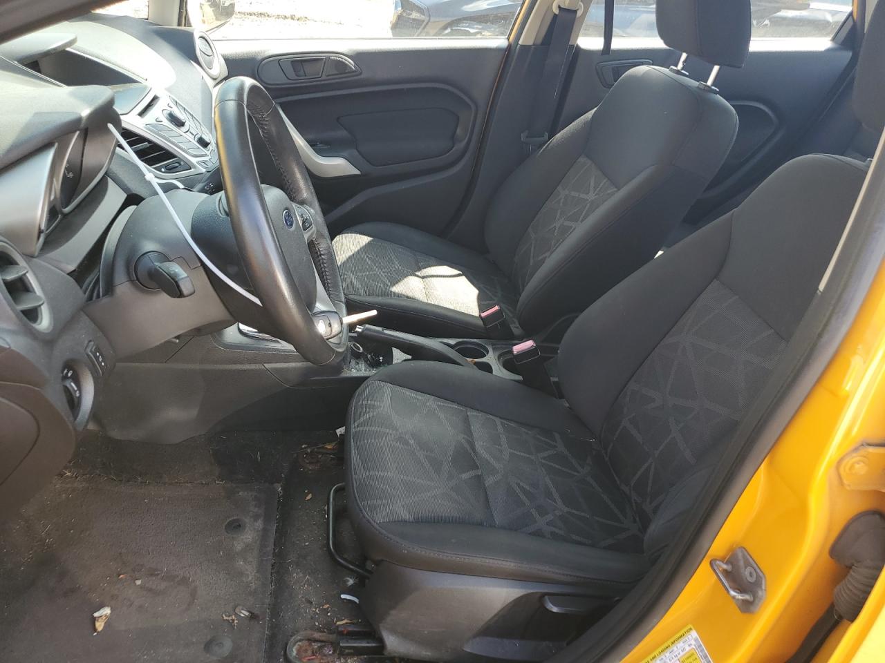 3FADP4CJ9BM132043 2011 Ford Fiesta Sel