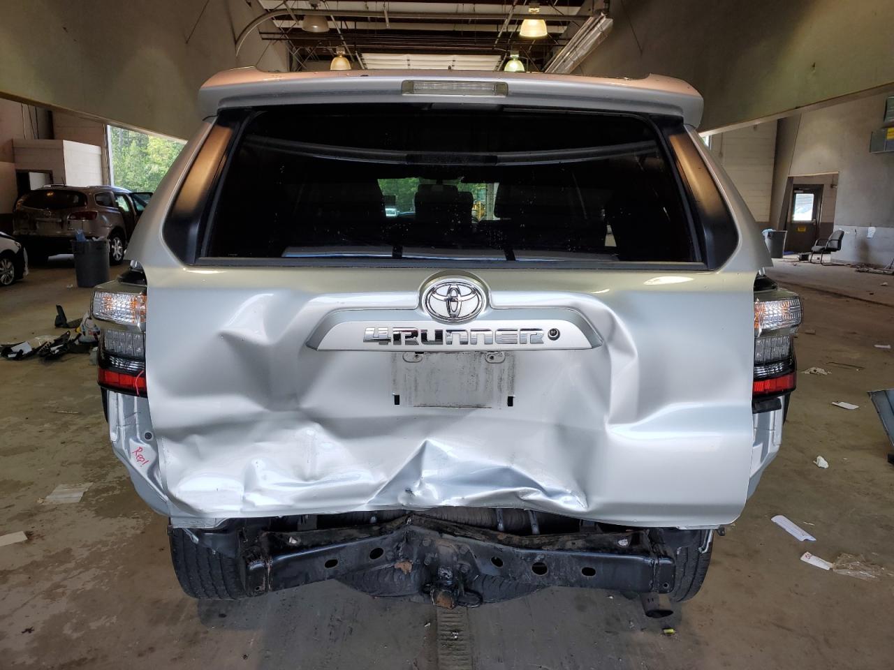 JTEBU5JR7J5577440 2018 Toyota 4Runner Sr5/Sr5 Premium