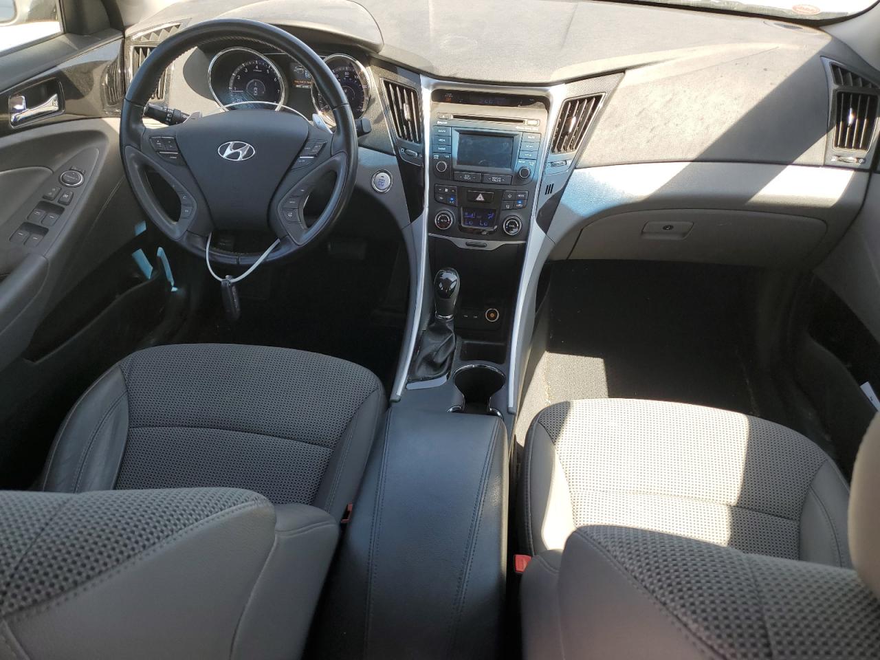 5NPEC4AB3EH912328 2014 Hyundai Sonata Se