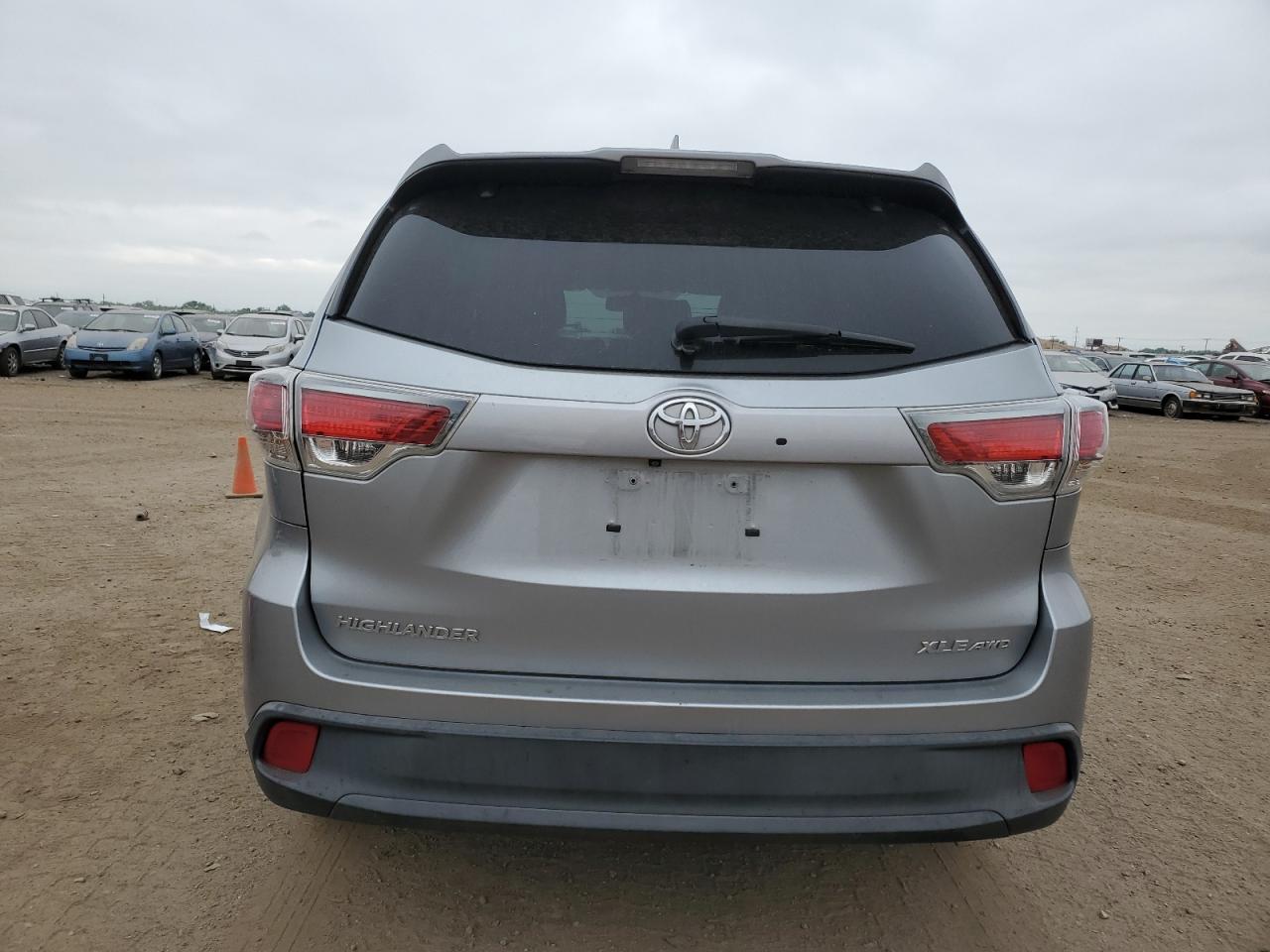 5TDJKRFH8FS171021 2015 Toyota Highlander Xle