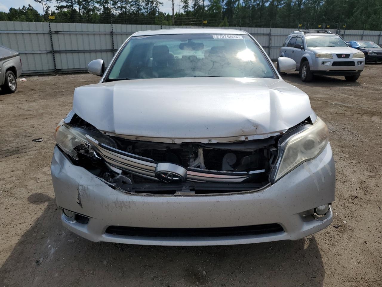 Lot #2962293016 2011 TOYOTA AVALON BAS