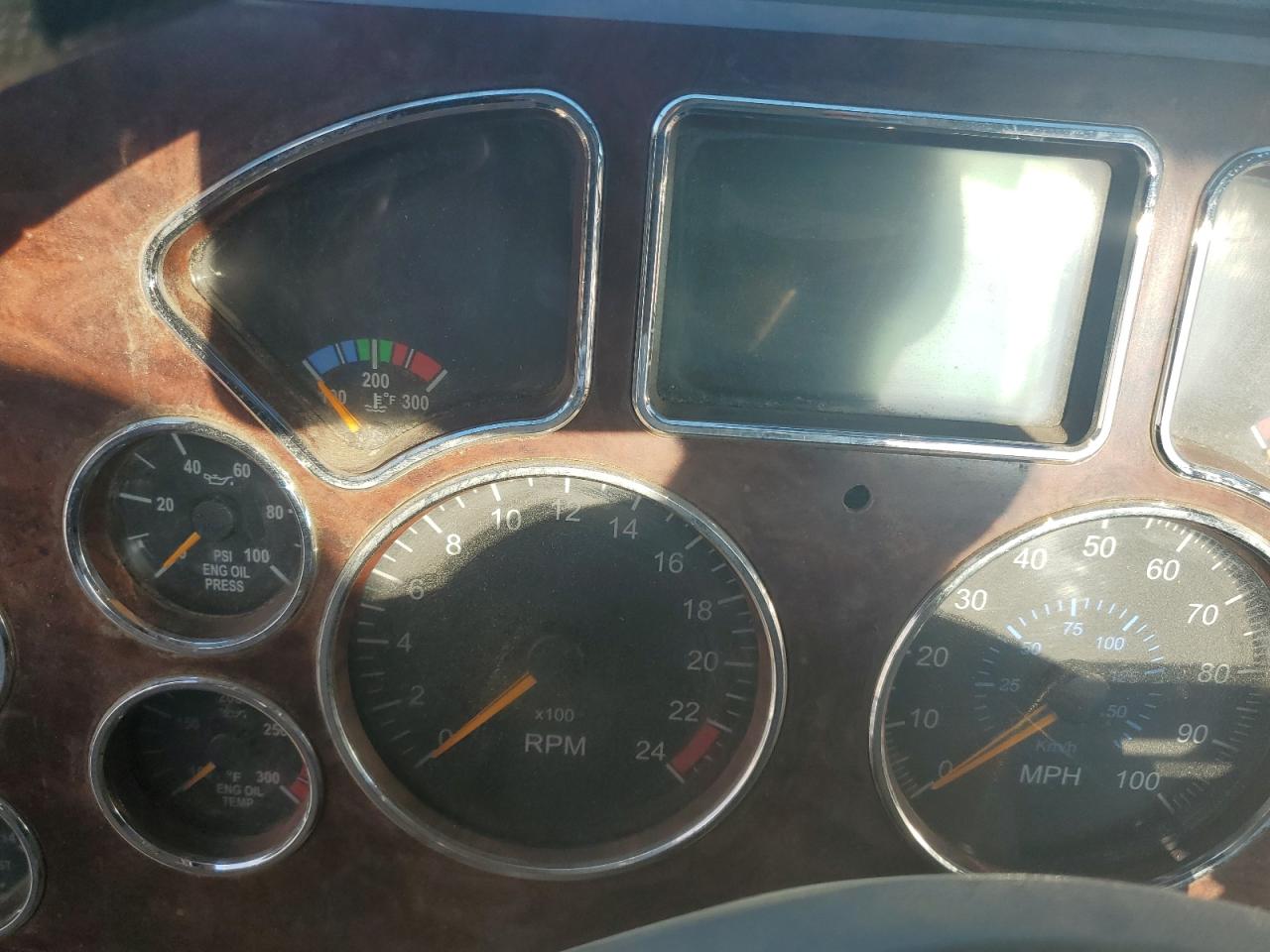 Lot #3308343048 2008 MACK 600 CHU600