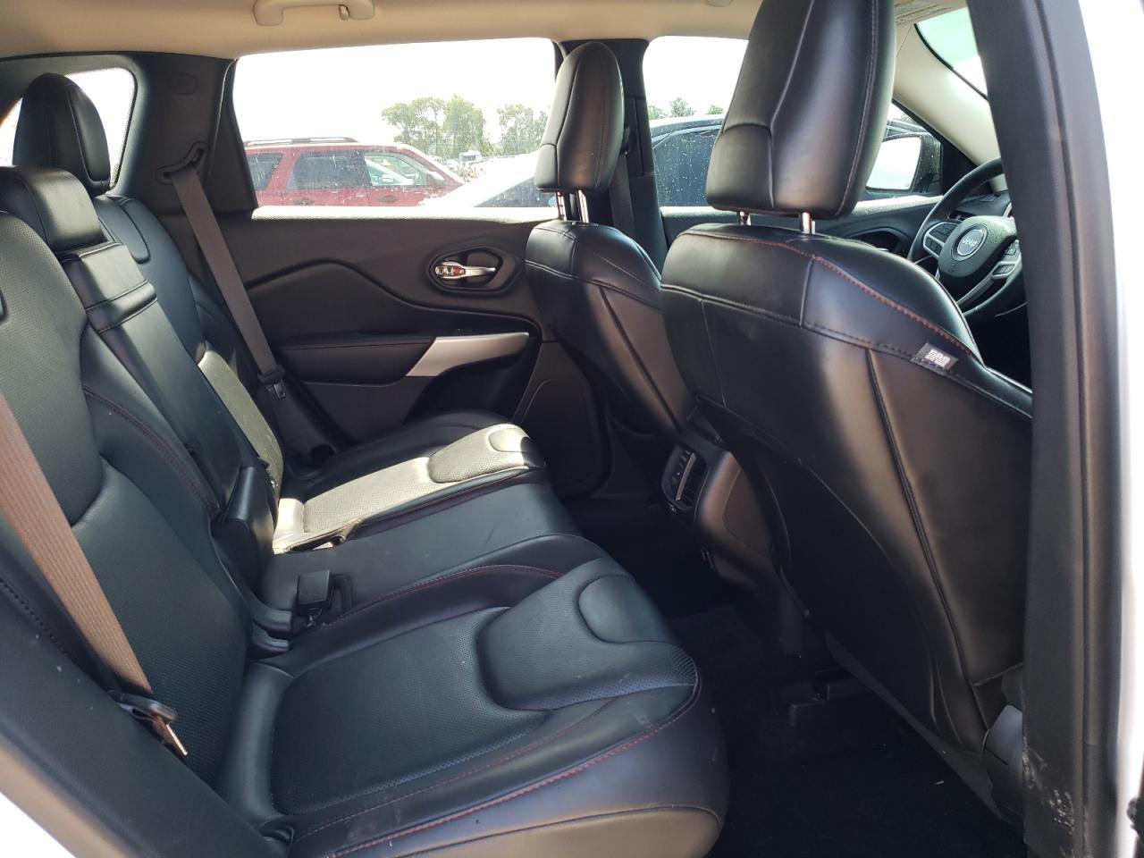 1C4PJMBB2HD230161 2017 Jeep Cherokee Trailhawk