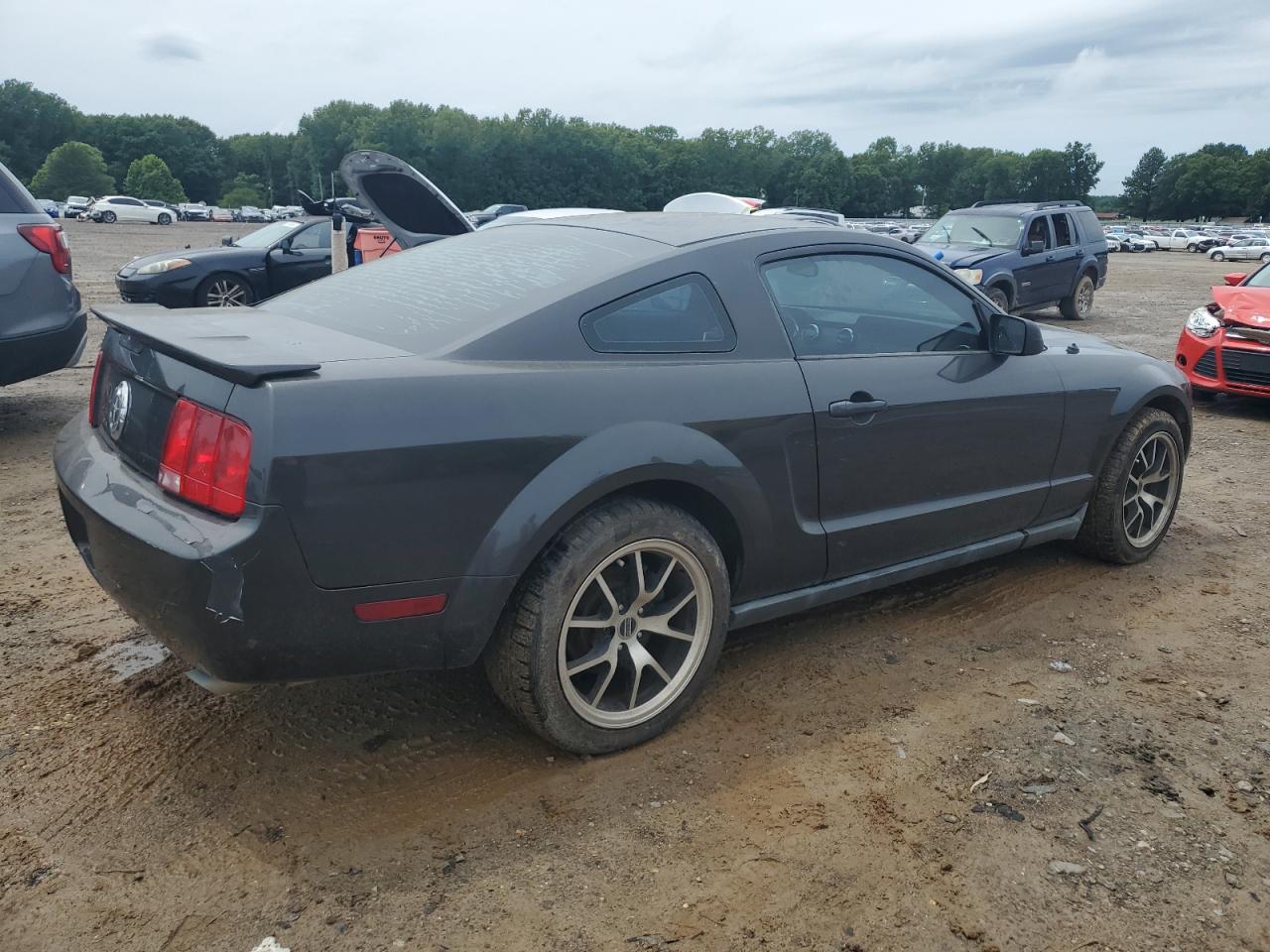 1ZVHT80N885168839 2008 Ford Mustang