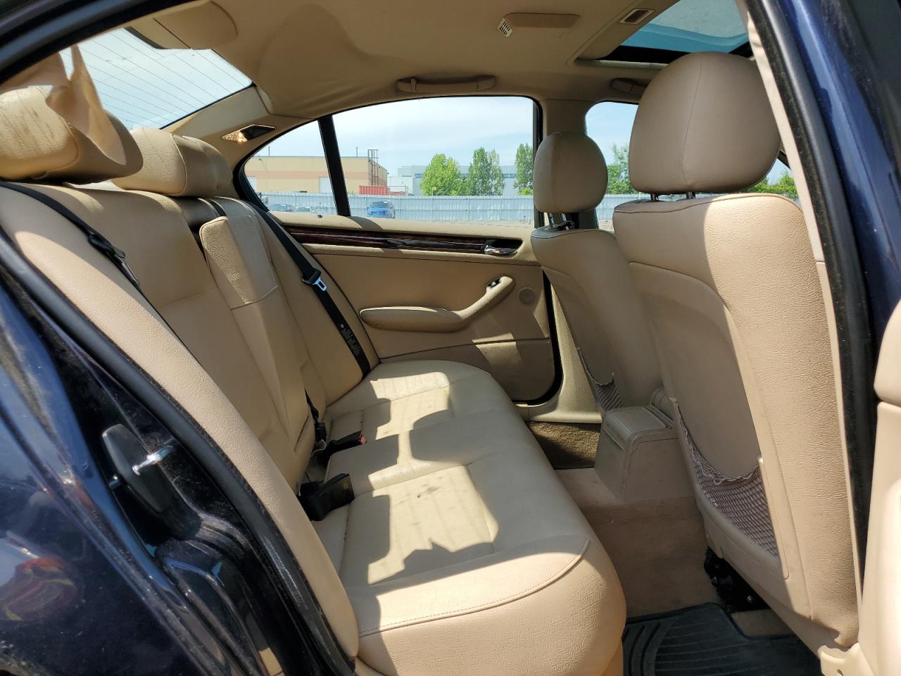 WBAEU334X5PR17095 2005 BMW 325 Xi