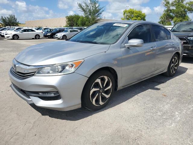 1HGCR2F77HA151637 2017 HONDA ACCORD - Image 1