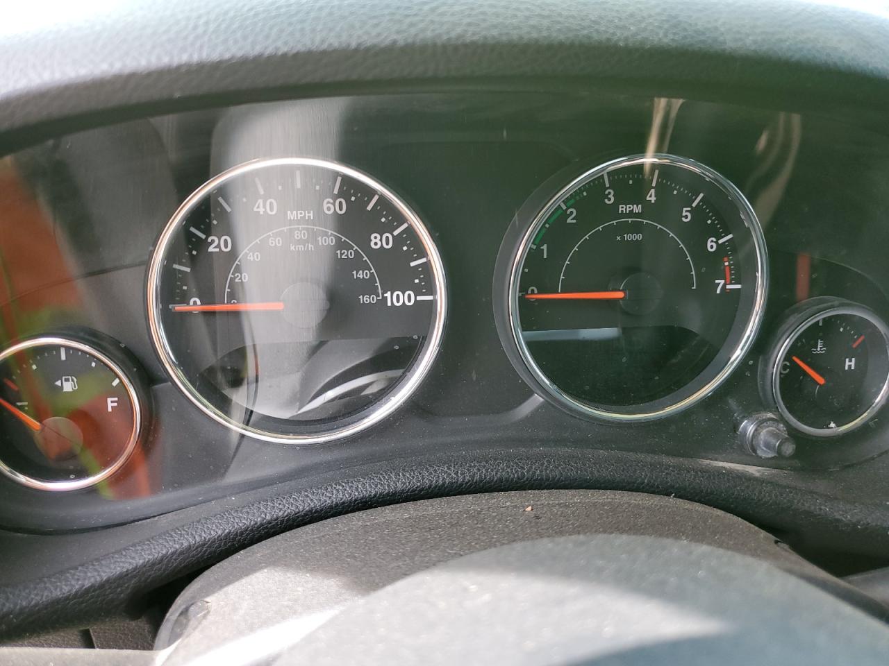 1C4AJWAGXDL519786 2013 Jeep Wrangler Sport