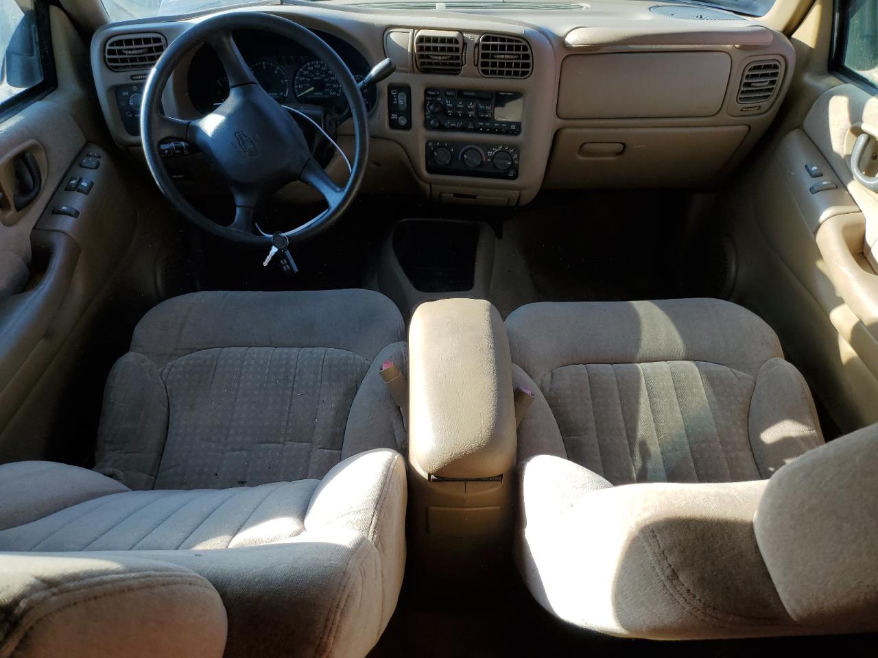 1GNCS18W7YK244399 2000 Chevrolet Blazer