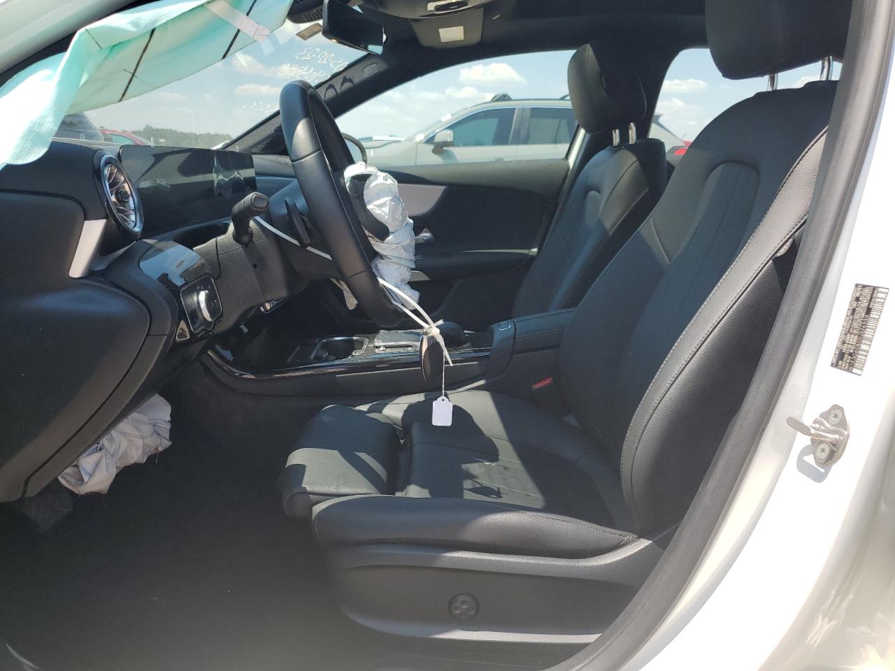 W1K3G4EB0NJ326933 2022 Mercedes-Benz A 220