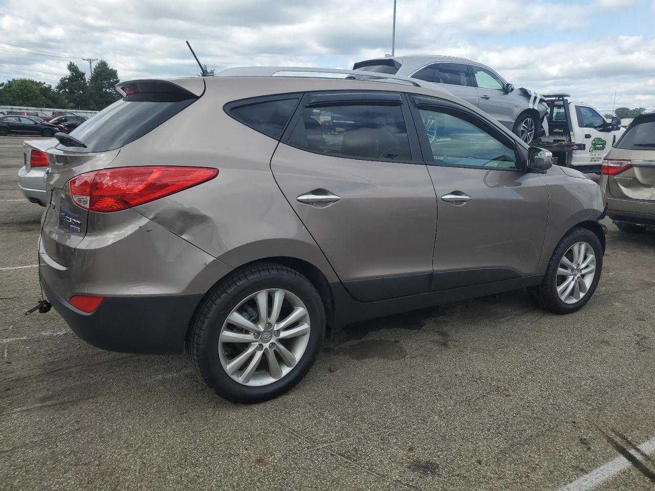 KM8JU3AC5CU353927 2012 Hyundai Tucson Gls