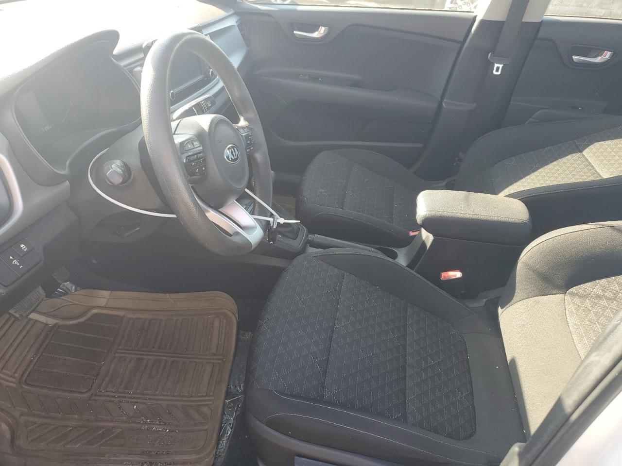 3KPA24AD7LE295939 2020 Kia Rio Lx