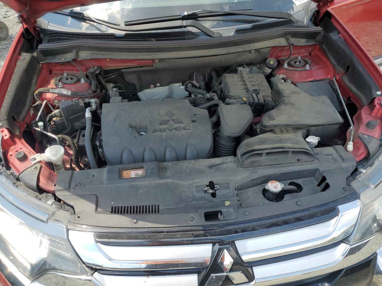 JA4AD2A3XHZ014860 2017 Mitsubishi Outlander Es