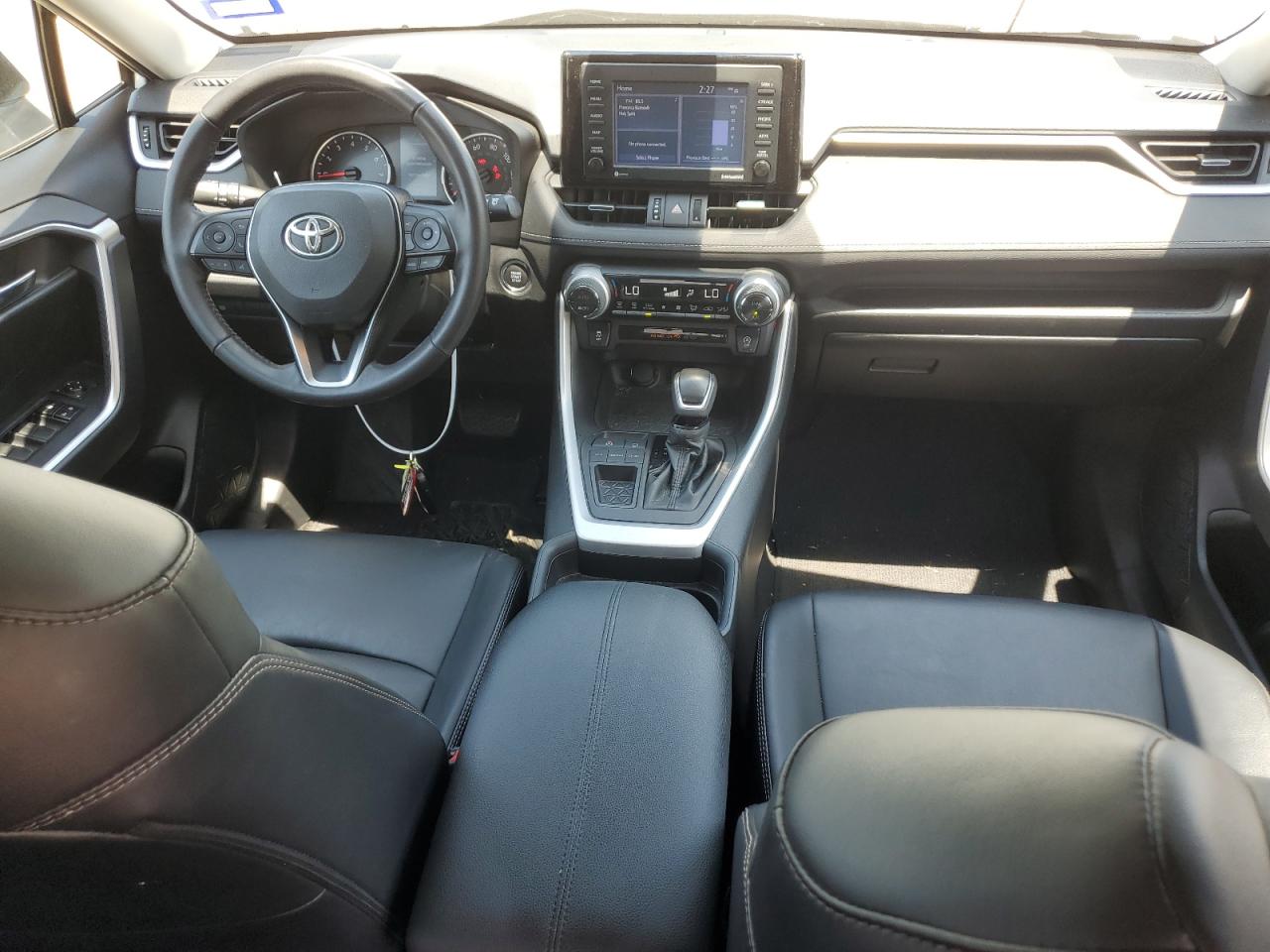 2T3C1RFV1MW148287 2021 Toyota Rav4 Xle Premium