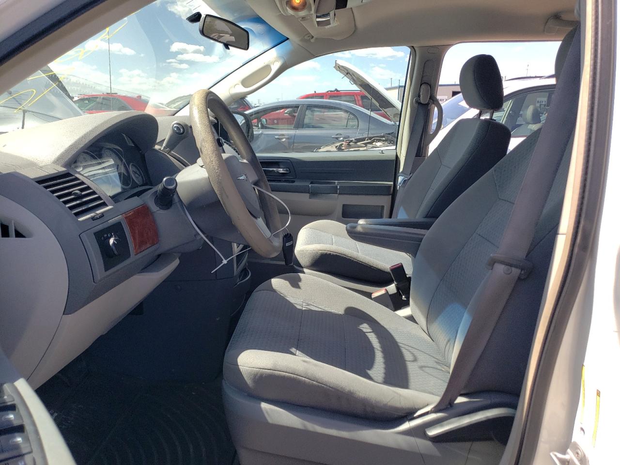 2A8HR44E59R614740 2009 Chrysler Town & Country Lx