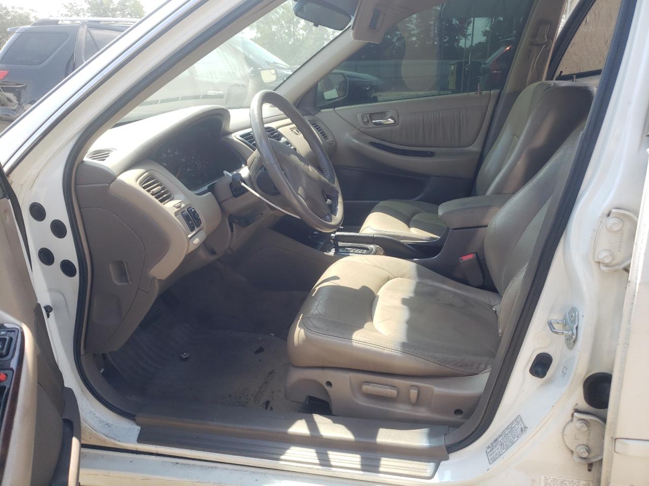 1HGCG1658XA003204 1999 Honda Accord Ex