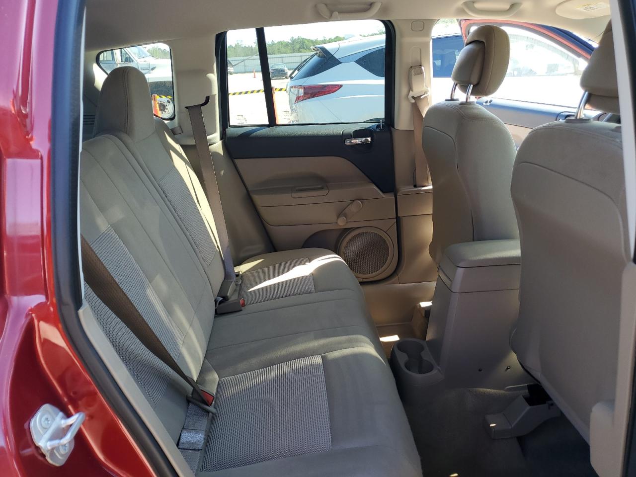 1C4NJCBA2GD804765 2016 Jeep Compass Sport