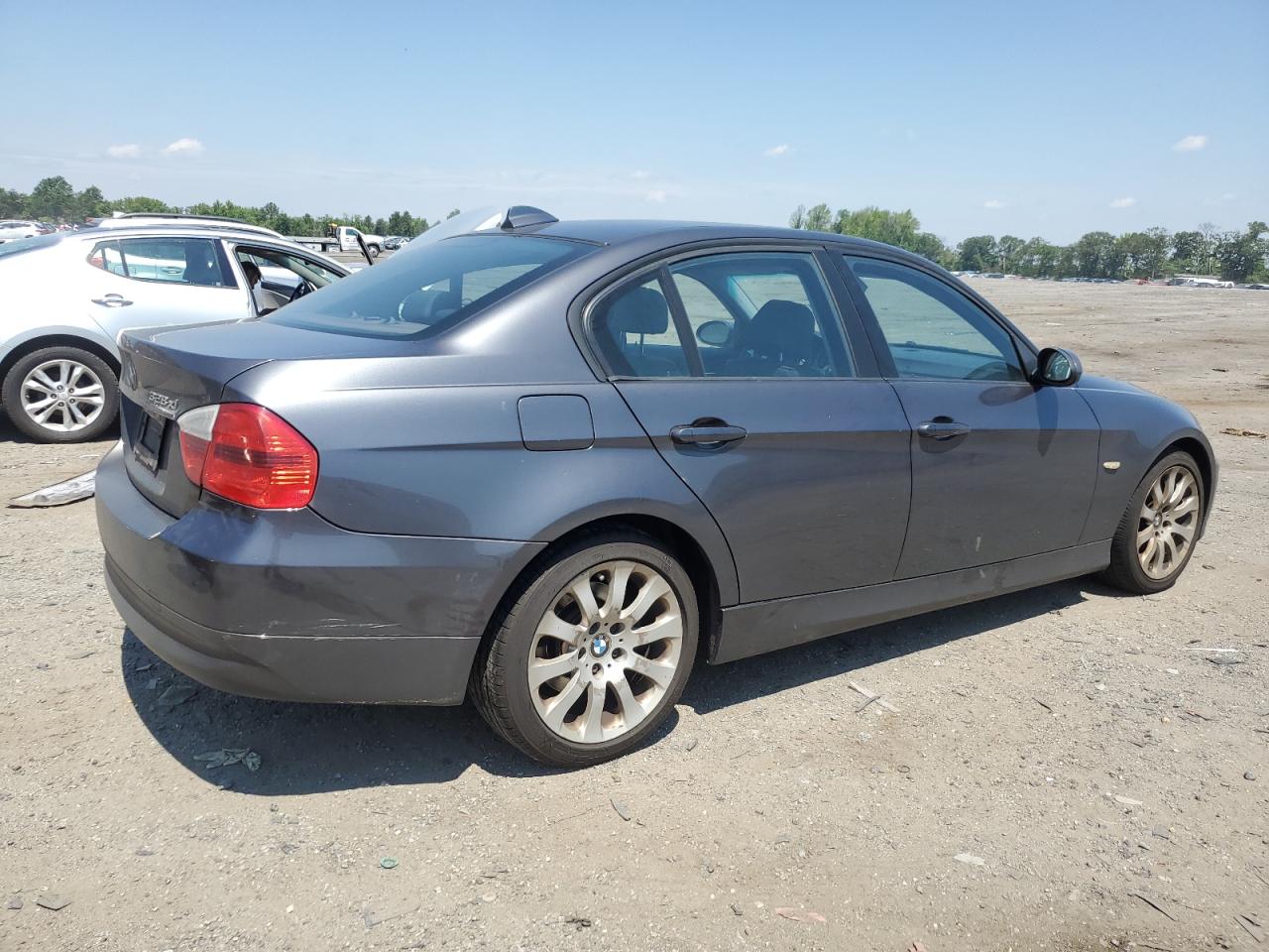 WBAVC93507K030586 2007 BMW 328 Xi