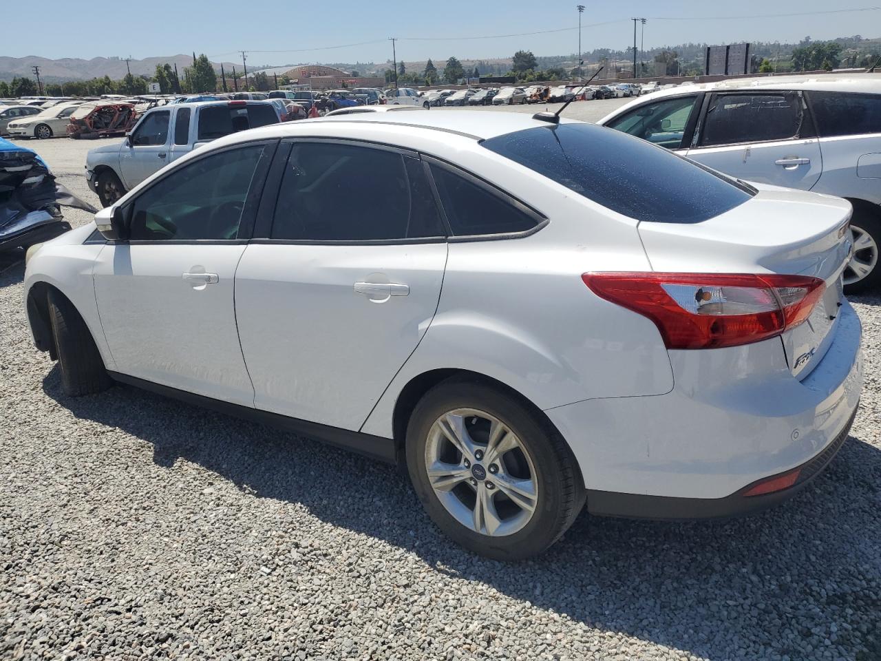 2013 Ford Focus Se vin: 1FADP3F21DL338413