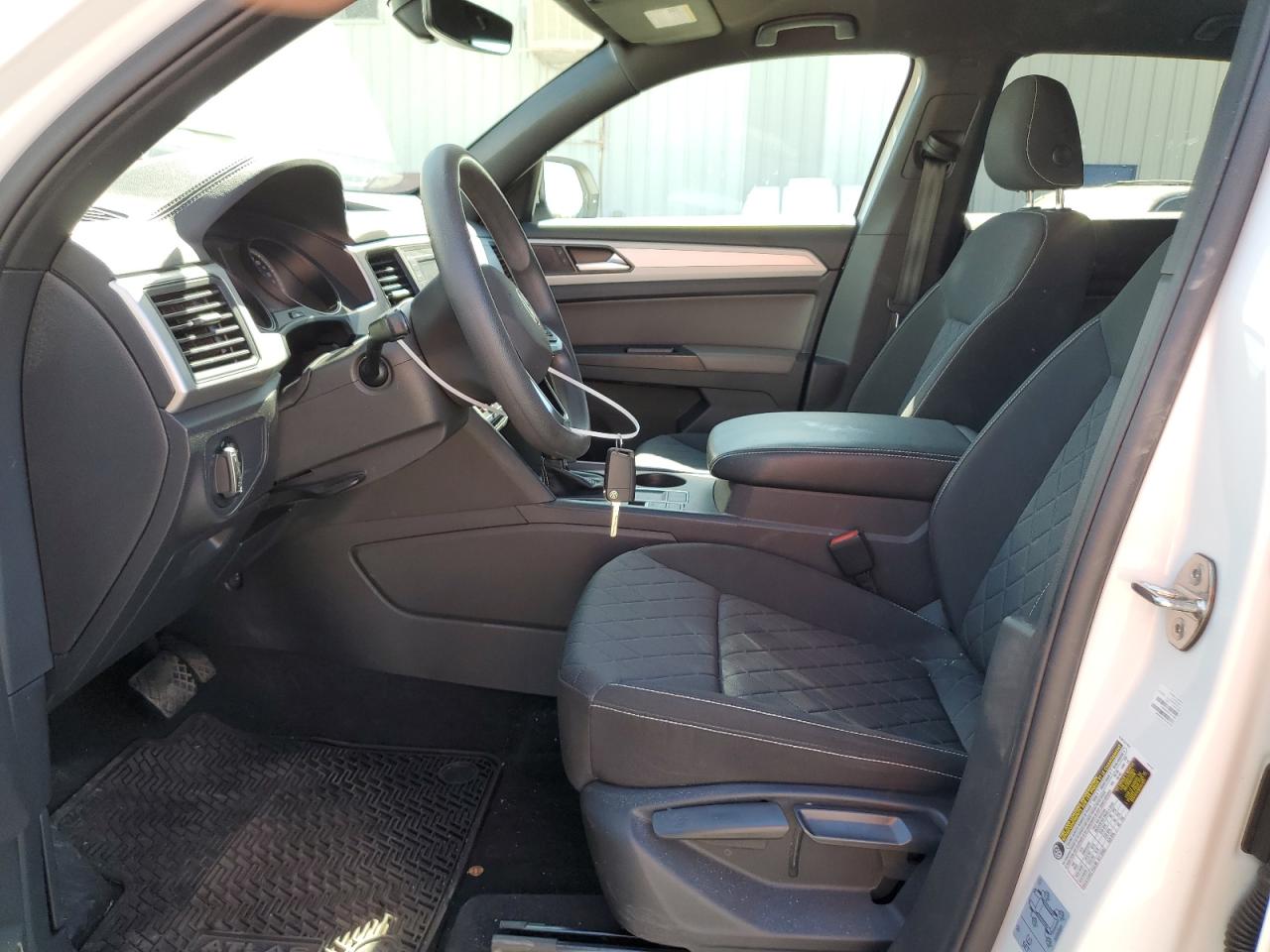 1V2AC2CA1MC208631 2021 Volkswagen Atlas Cross Sport S