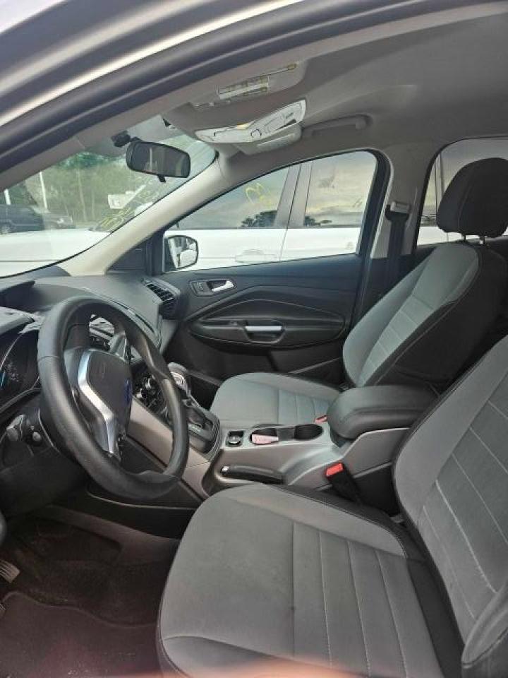 2016 Ford Escape vin: 1FMCU9GX0GUA80360