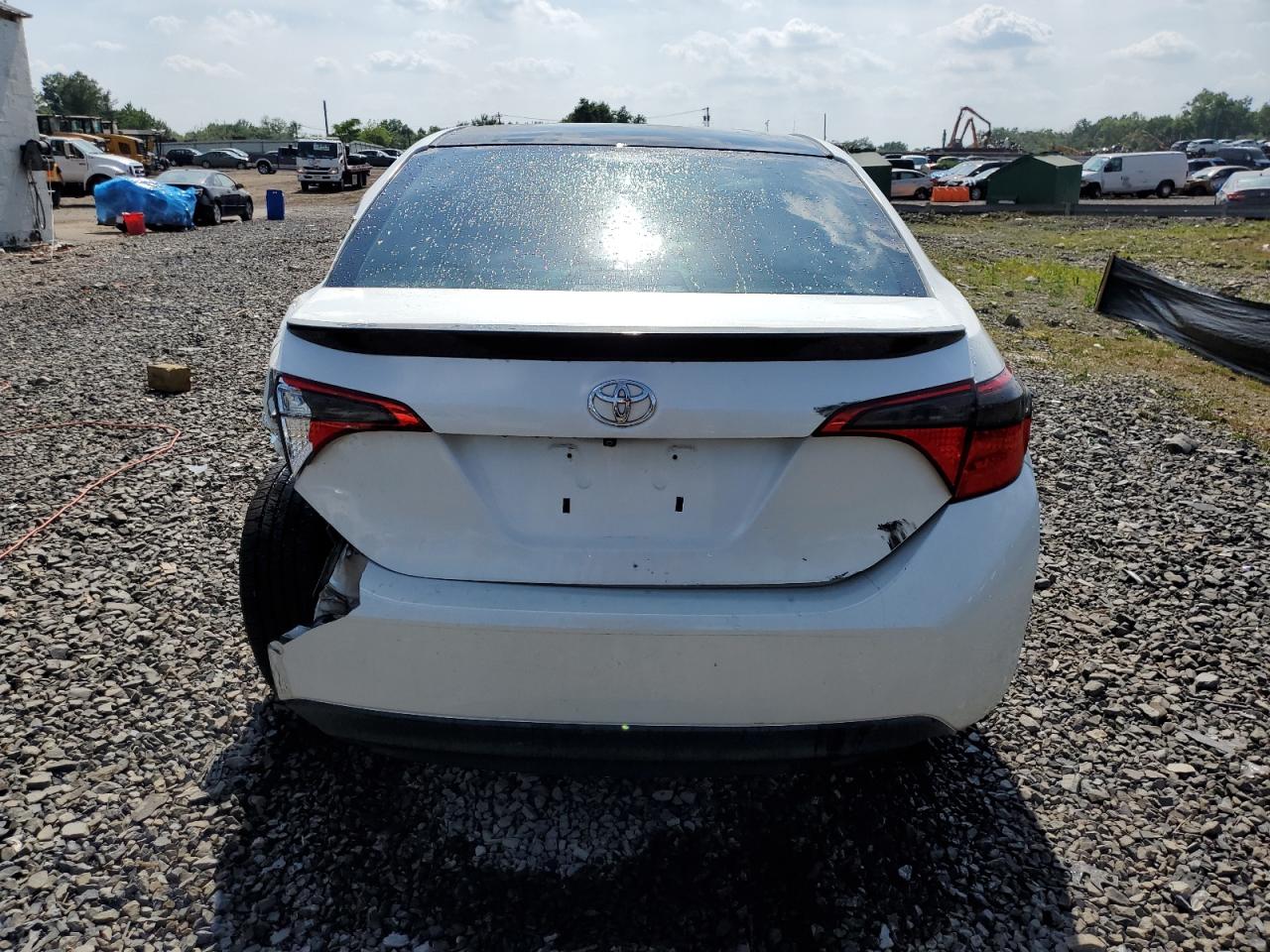 2015 Toyota Corolla Eco vin: 5YFBPRHE9FP248500