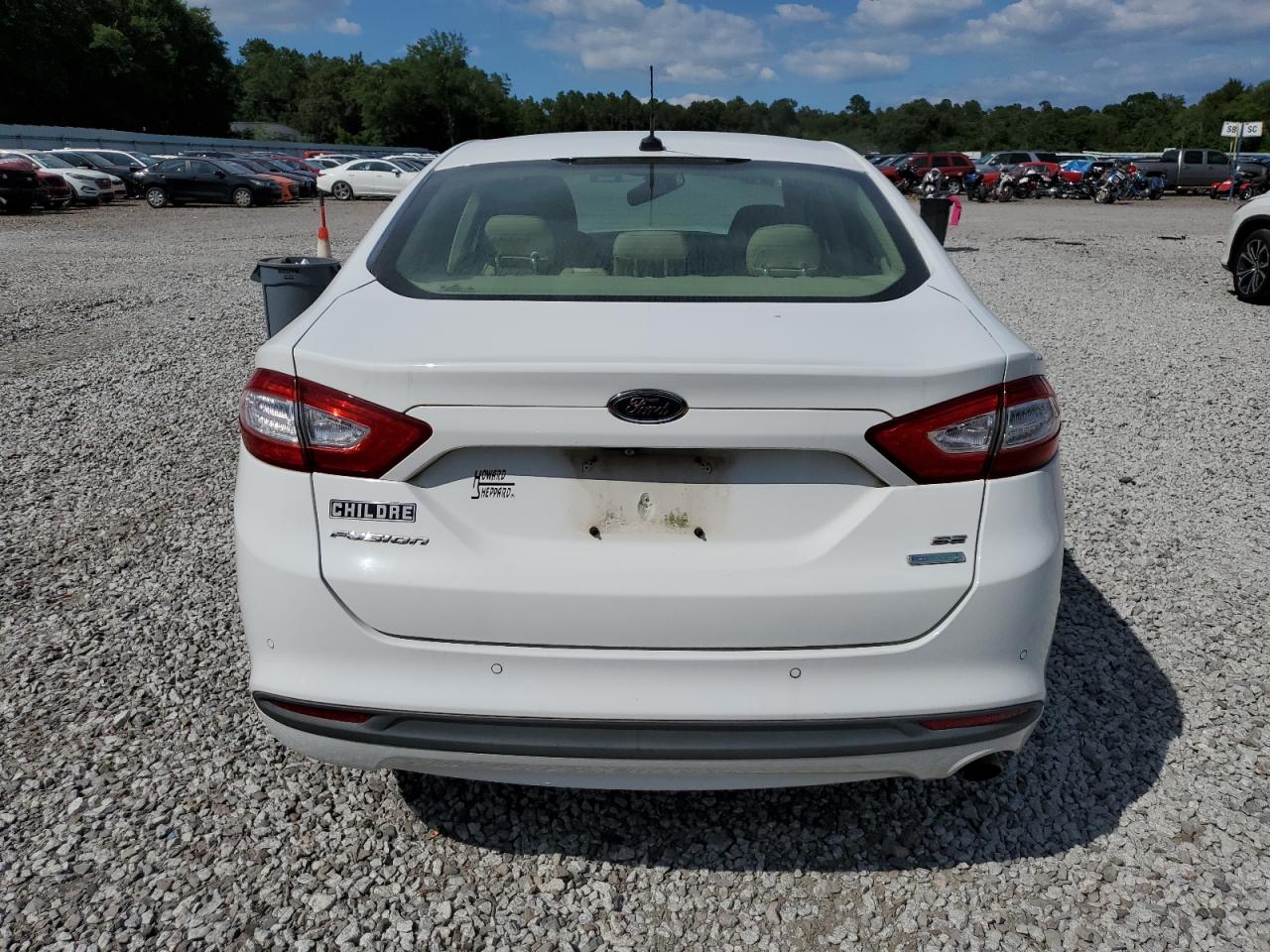 3FA6P0HD7FR231120 2015 Ford Fusion Se