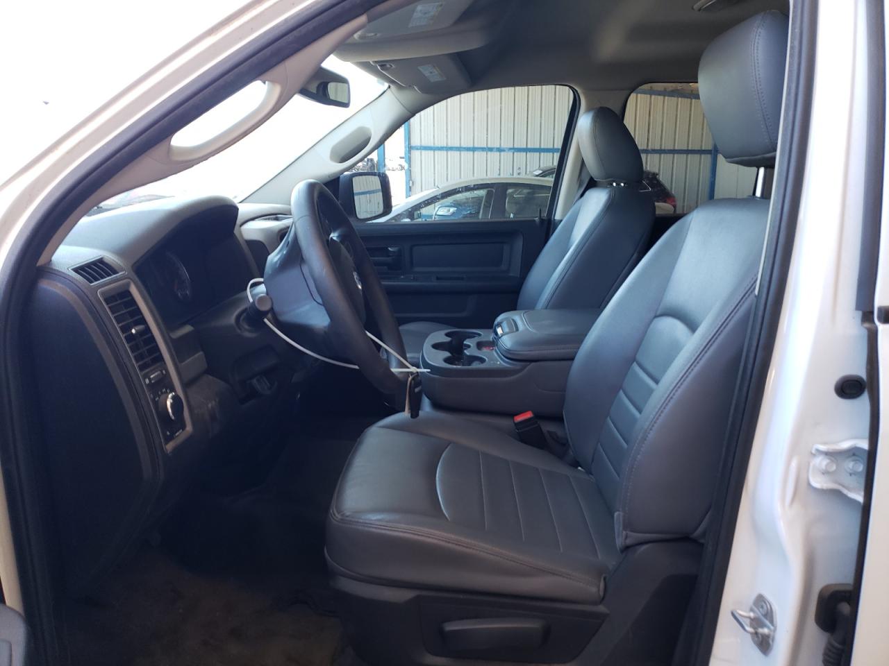 1C6RR7FGXLS107695 2020 Ram 1500 Classic Tradesman