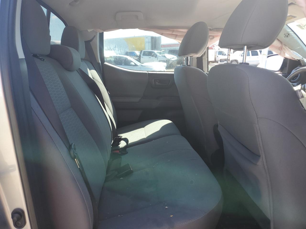 5TFAX5GN0HX102609 2017 Toyota Tacoma Double Cab