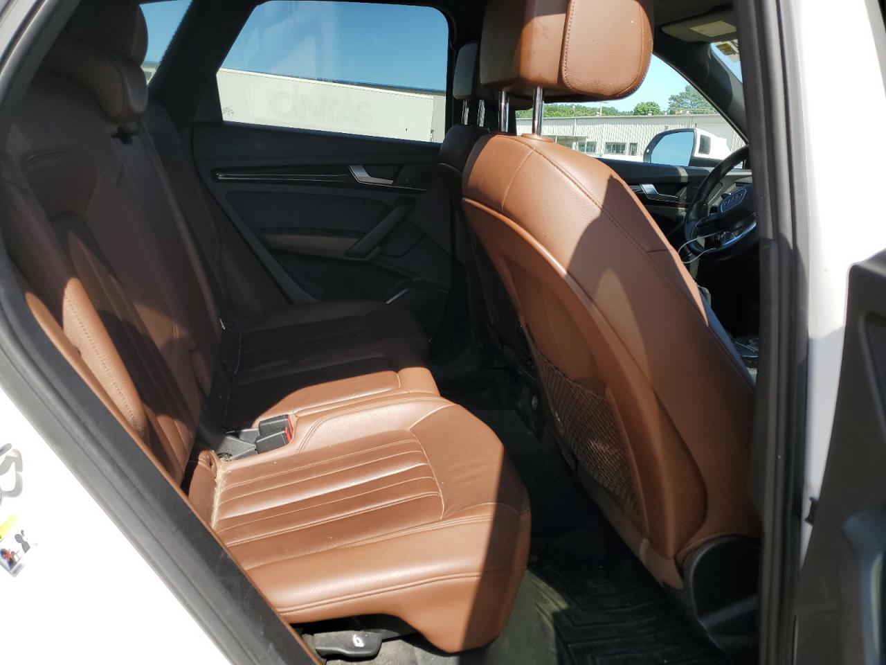 WA1BNAFY2J2224819 2018 Audi Q5 Premium Plus