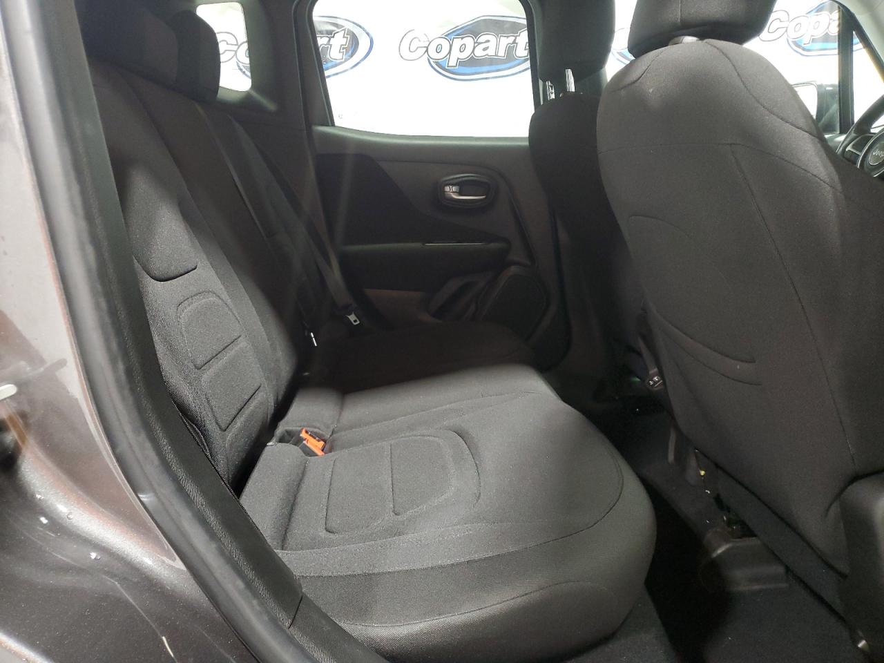 ZACNJBBB2LPL70388 2020 Jeep Renegade Latitude