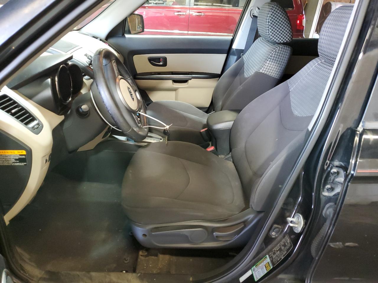 KNDJT2A20A7098186 2010 Kia Soul +