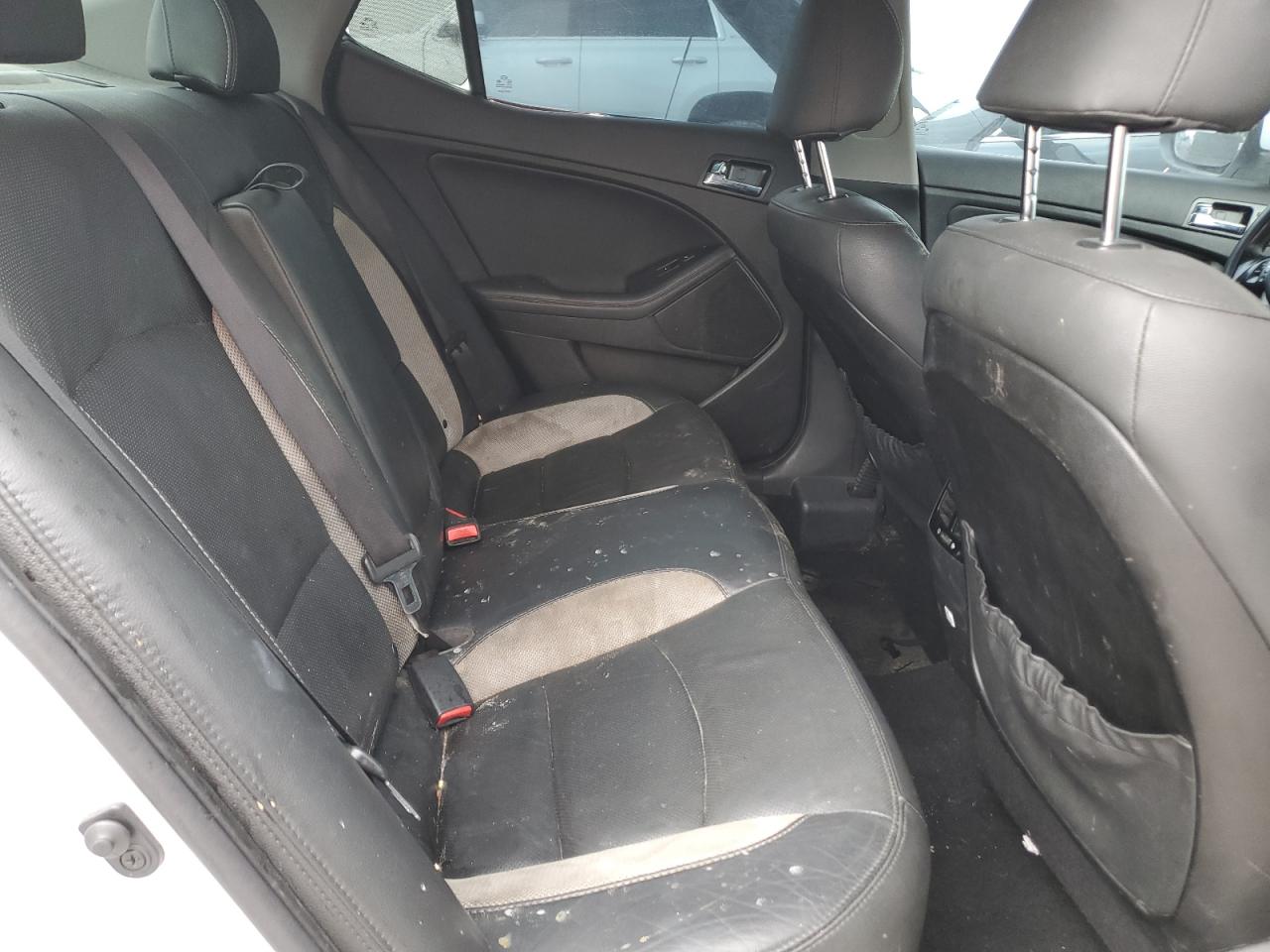 5XXGR4A62CG060315 2012 Kia Optima Sx