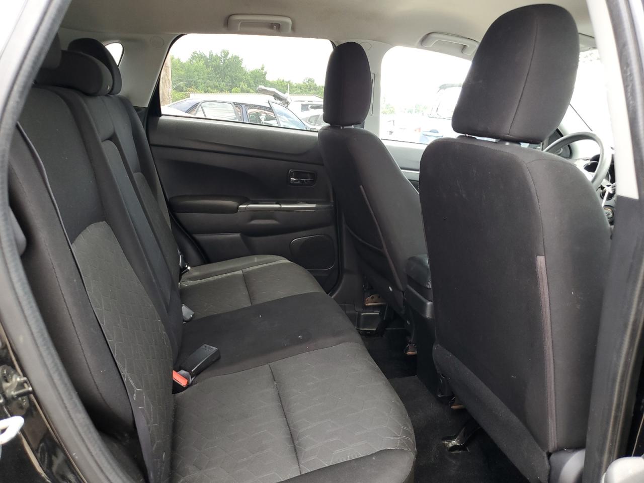 JA4AP3AUXLU015681 2020 Mitsubishi Outlander Sport Es