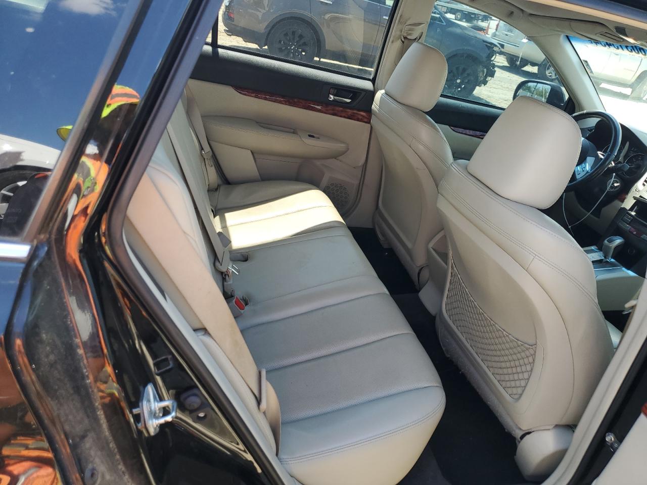 4S4BRBKC4A3322718 2010 Subaru Outback 2.5I Limited