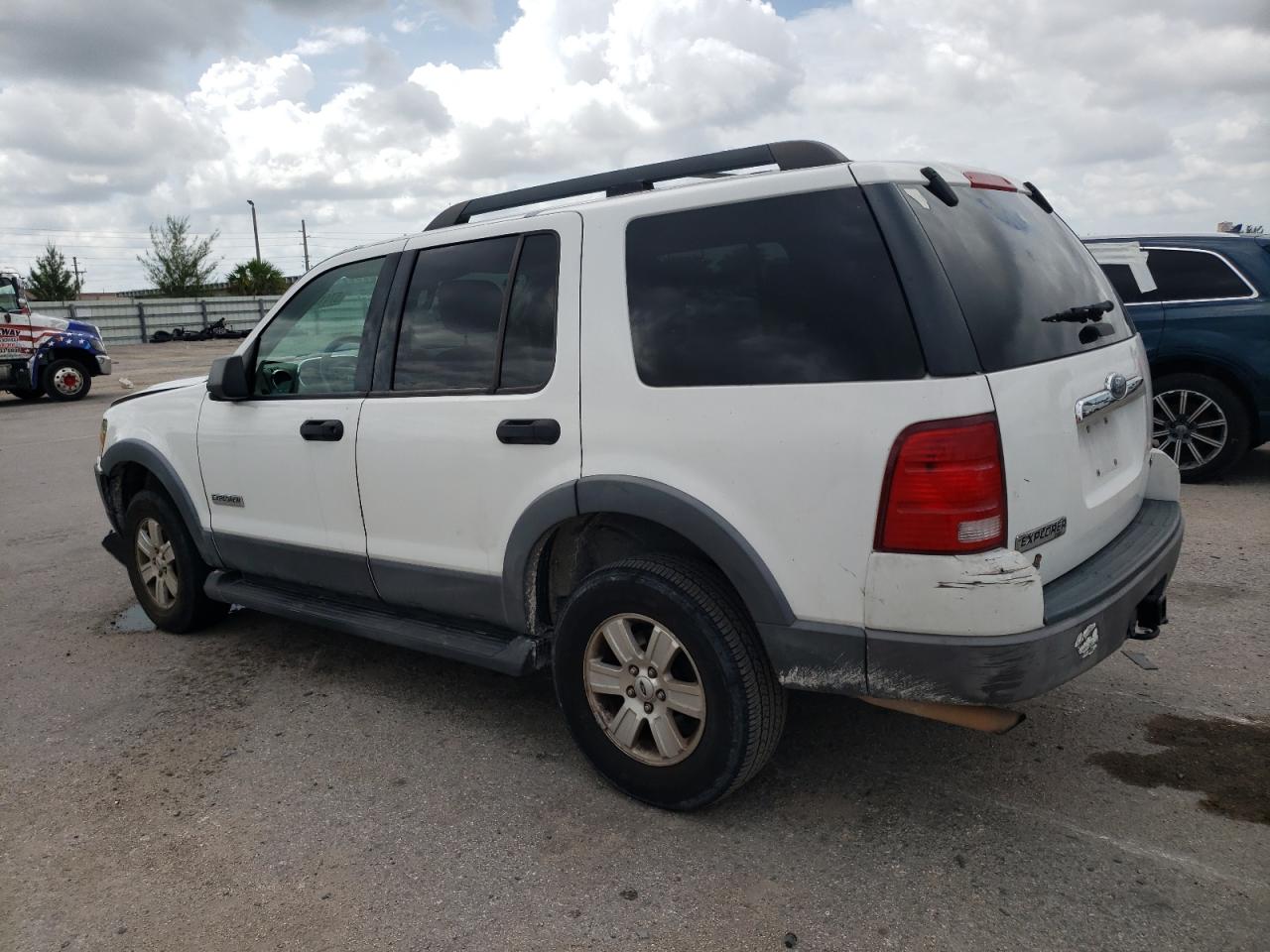 1FMEU63E16UB12565 2006 Ford Explorer Xlt