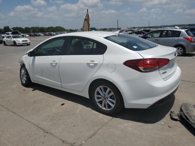 VIN 3KPFL4A73JE256209 2018 KIA Forte, LX no.2