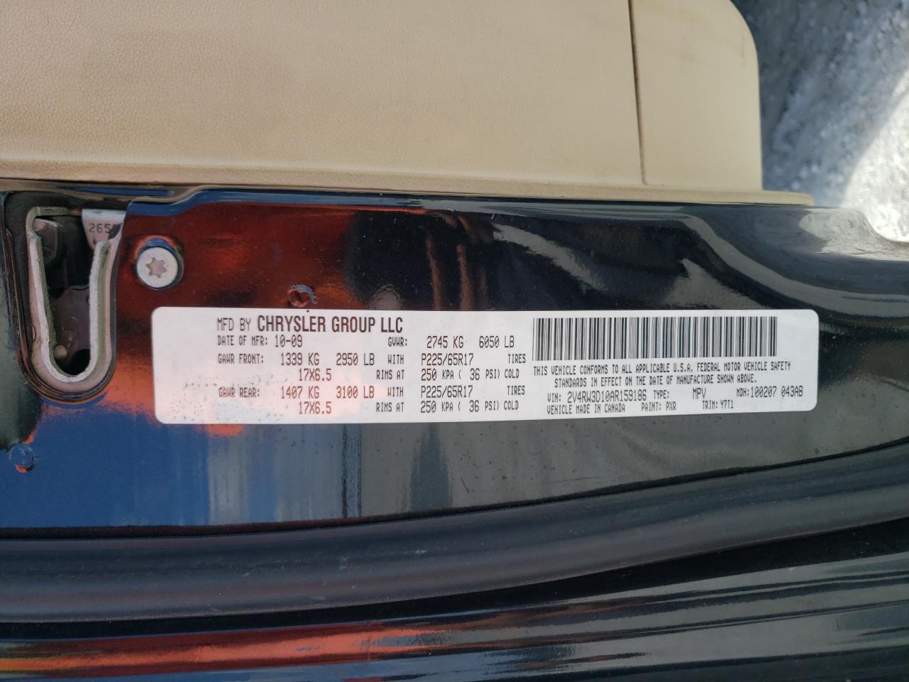 2V4RW3D10AR159186 2010 Volkswagen Routan Se