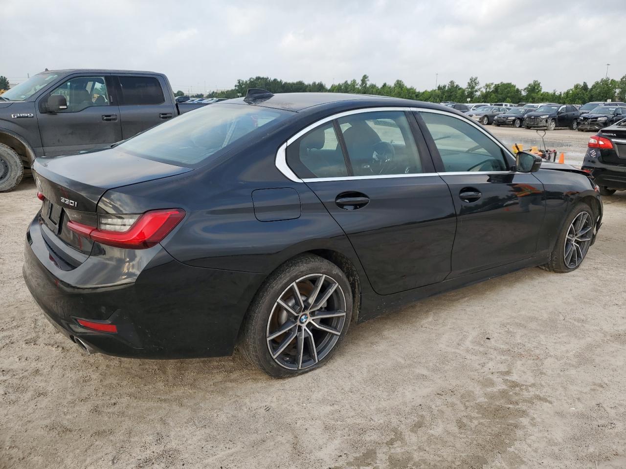 3MW5R7J00M8C13672 2021 BMW 330Xi