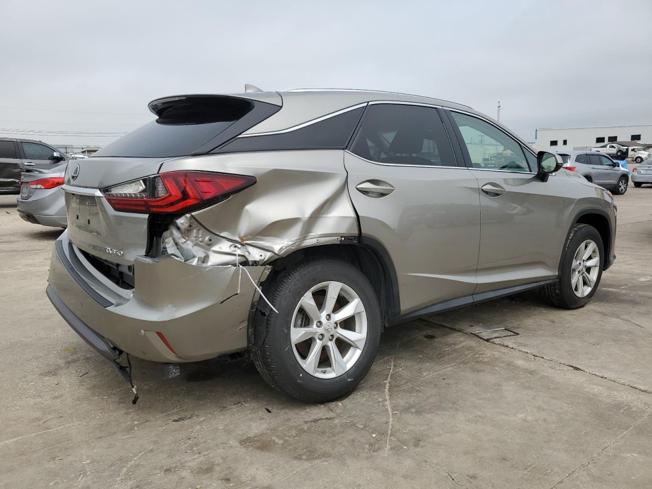 2T2BZMCAXHC093018 2017 Lexus Rx 350 Base