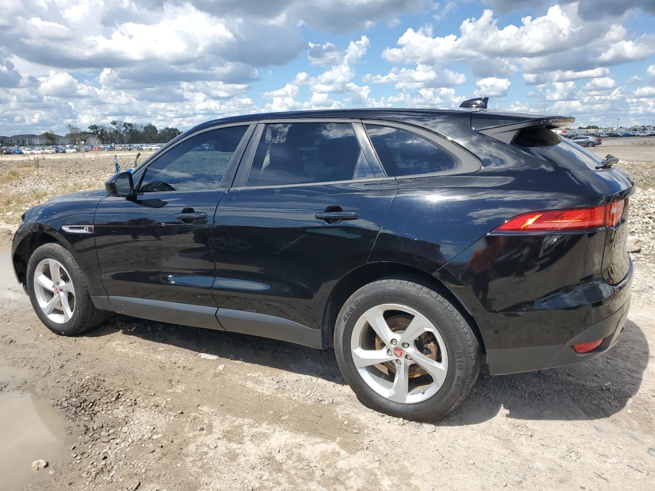 2018 Jaguar F-Pace Premium vin: SADCJ2GX6JA235723